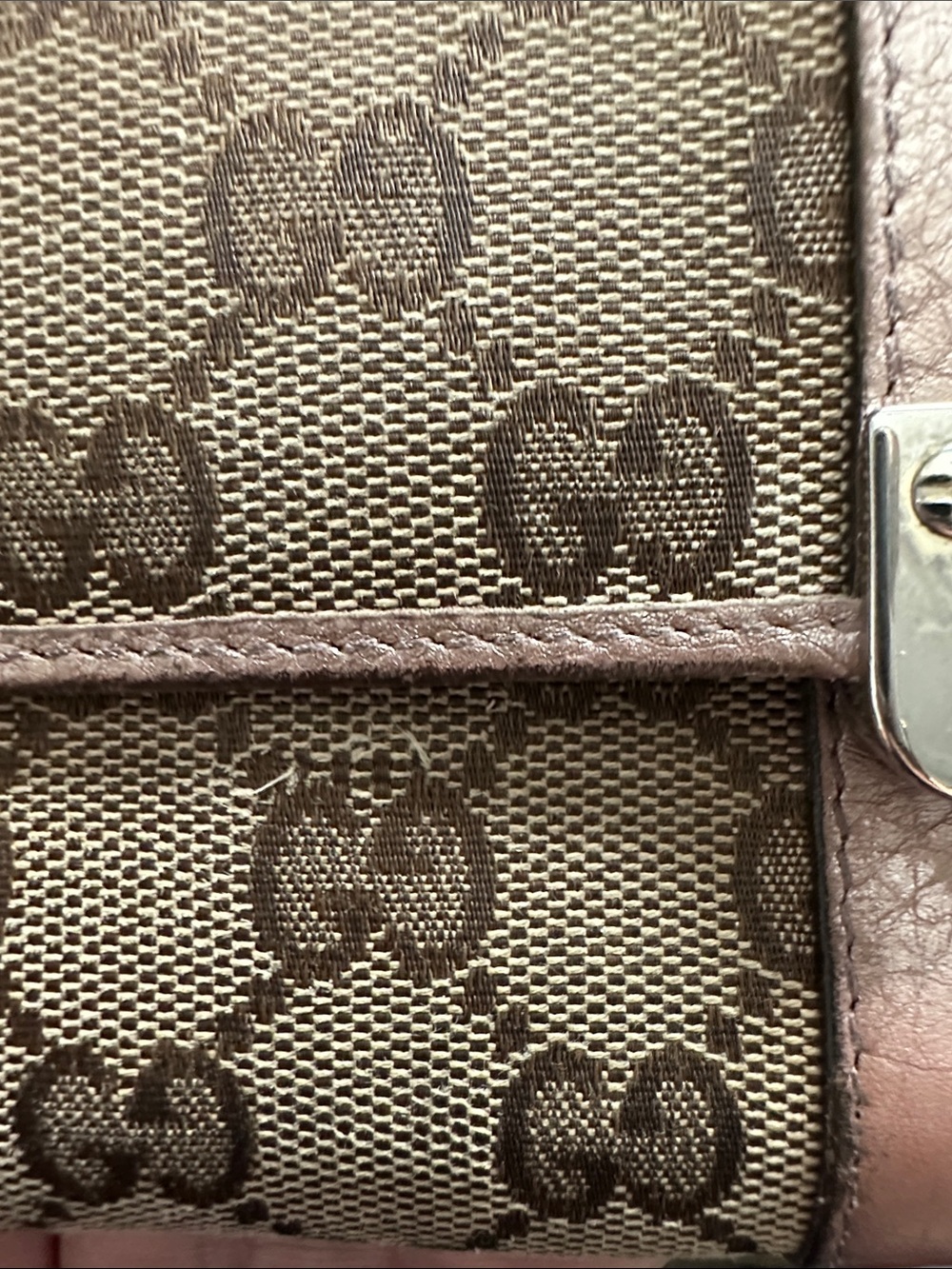 Authentic Gucci Brown Monogram Continental Wallet w/Metallic Taupe Strap & COA - Picture 5 of 16